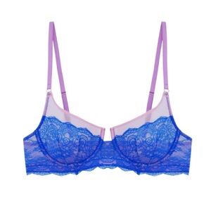 Dora Larsen Cameron Lace Underwire Bra and Thong Set - Bra Size 34B